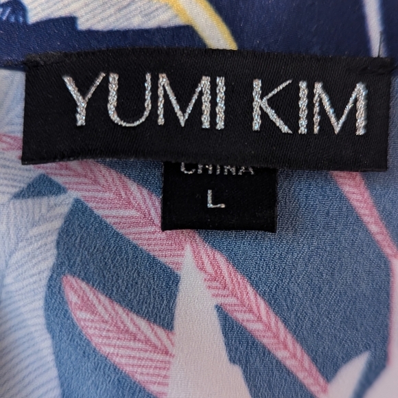 Yumi Kim Floral Belted Romper w Pockets - Picture 10 of 11